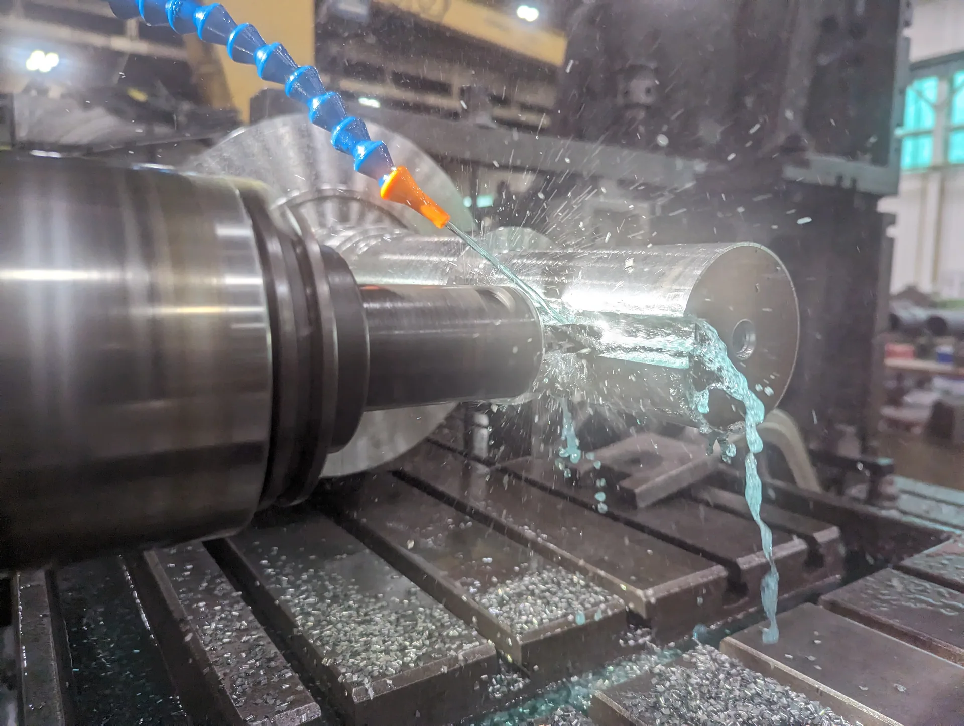 Milling the journal of an industrial roll at HFW Industries
